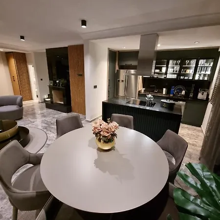 Art 1 Villa